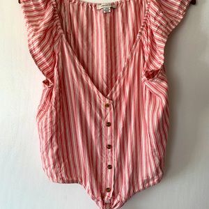 American Eagle tie front cropped blouse, size L